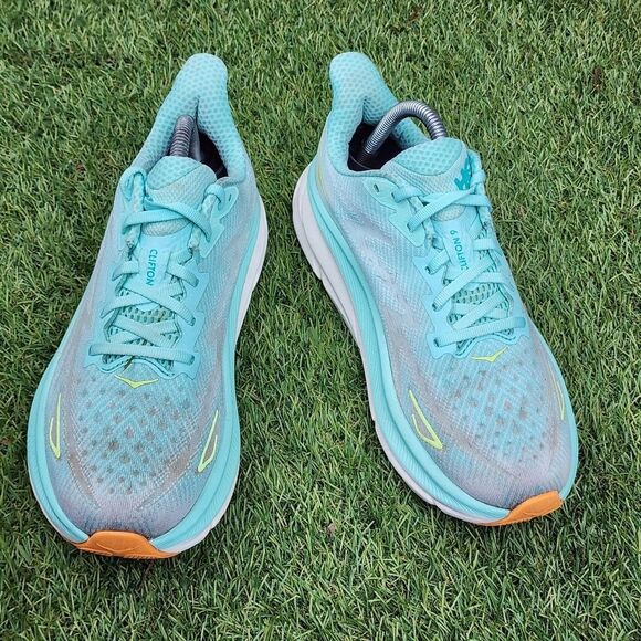 HOKA CLIFTON 9 - Womens Athletic Shoes - SIZE 9B - Picture 2 of 9